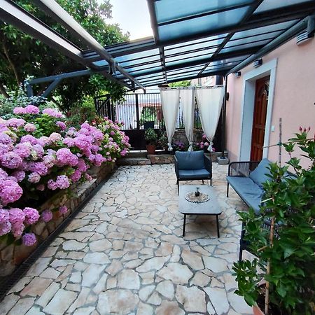 Vacation House Orange Veli Losinj Exterior photo