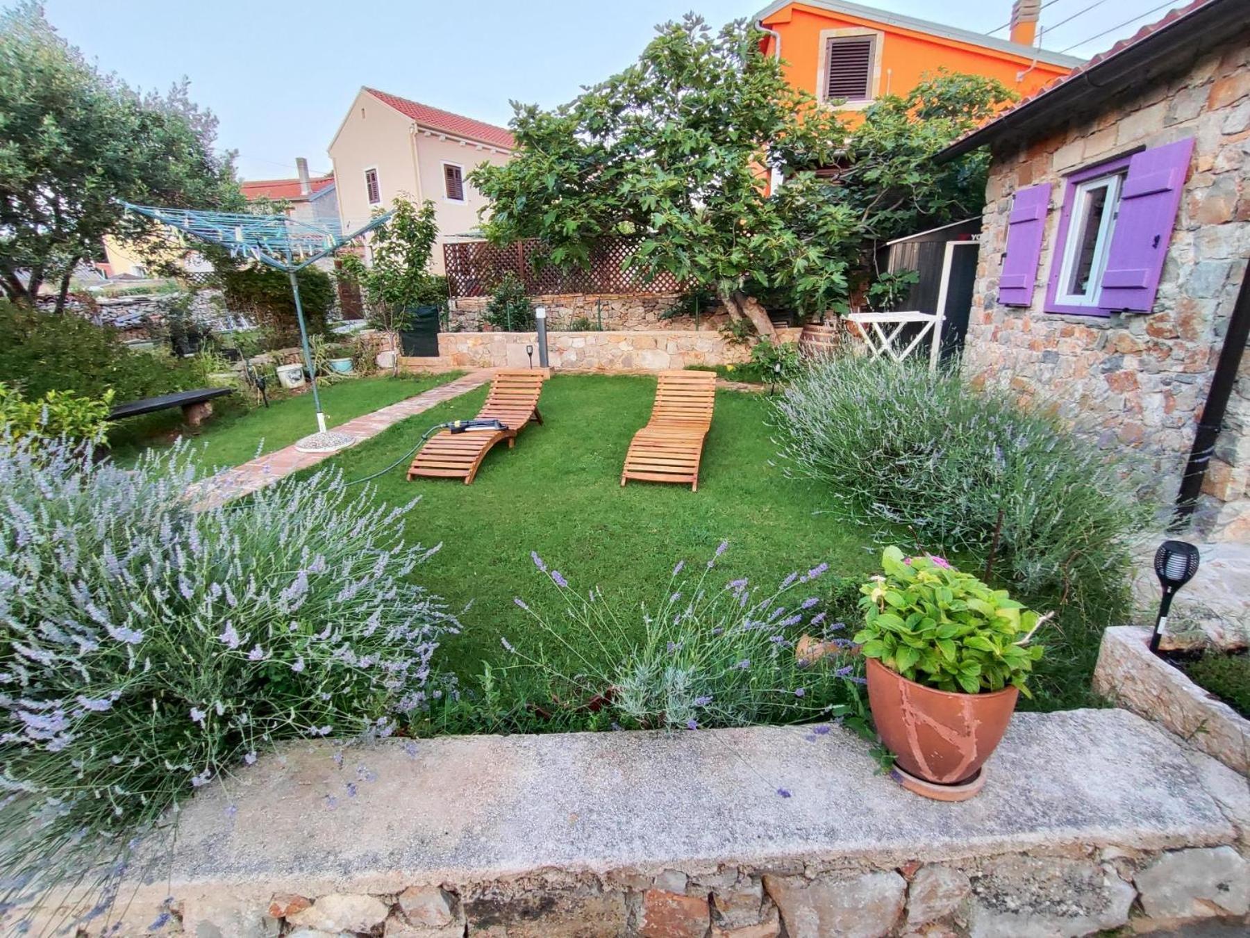 Vacation House Orange Veli Losinj Exterior photo