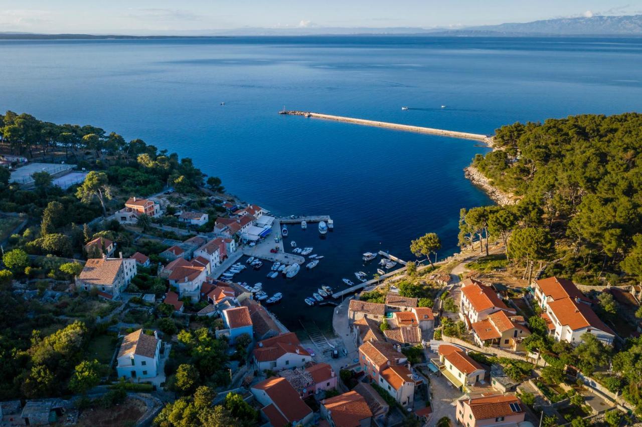 Vacation House Orange Veli Losinj Exterior photo