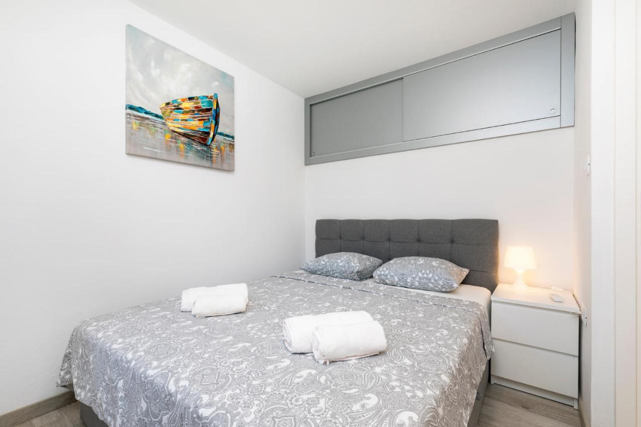 Vacation House Orange Veli Losinj Exterior photo