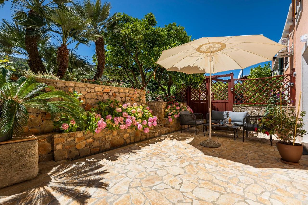 Vacation House Orange Veli Losinj Exterior photo